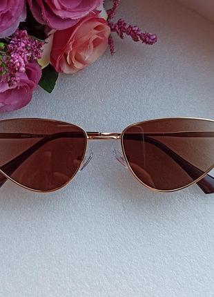 Розпродаж! нові стильні сонцезахисні окуляри очки лисички з градієнтом по боках, коричневі