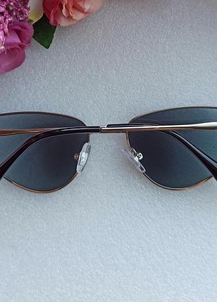 Розпродаж! нові стильні сонцезахисні очки лисички окуляри з градієнтом