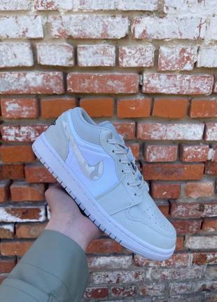 Женские кожаные кроссовки nike air jordan retro 1 low camo grey#найк