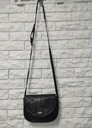 Classic чорна шкіряна сумочка на поече кросбоди кожаная сумка черная женская небольшая