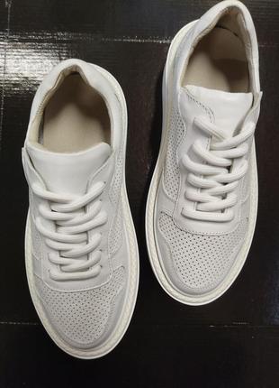 Кросівки шкіряні 💛 кроссовки кожаные з перфорацією перфоровані легкі дихаючі