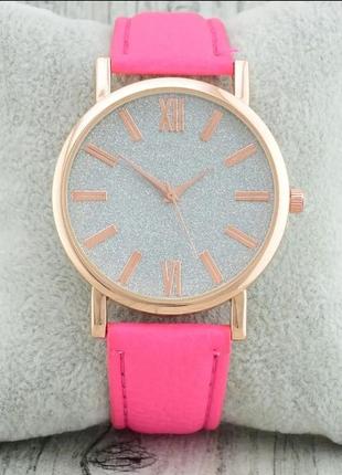 Женские наручные часы розовые1 фото