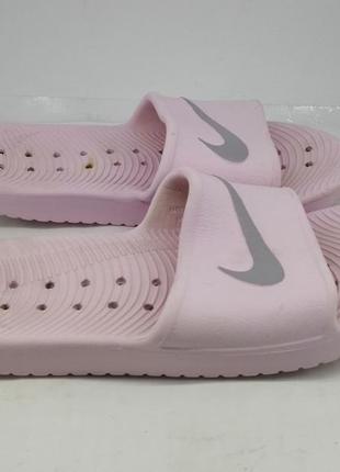Фирменные шлепанцы nike.