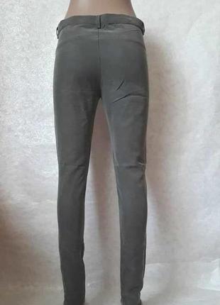 Фирменные zara стильные базовые брюки на 97 % хлопок цвета хаки, размер 252 фото