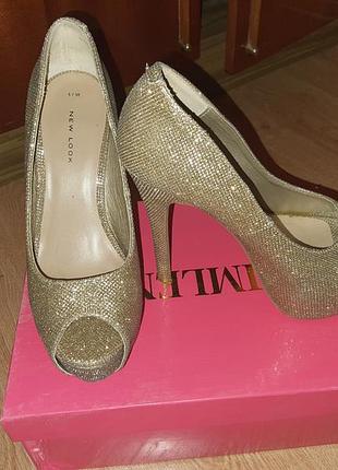 Туфли босоножки