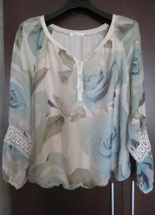 Красива шовкова блузка італія.