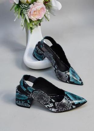 Эксклюзивные туфли из натуральной итальянской кожи рептилия голубые7 фото