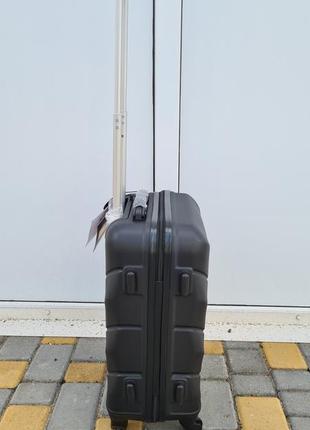 Хороший чемодан ручная кладь wings 147 poland 🇵🇱 черный6 фото