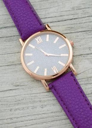 Жіночий годинник на руку