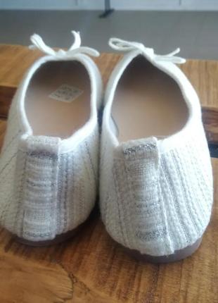 Нові сріблясті балетки туфлі для дівчинки взуття туфли обувь3 фото