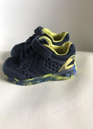 Кросівки hummel