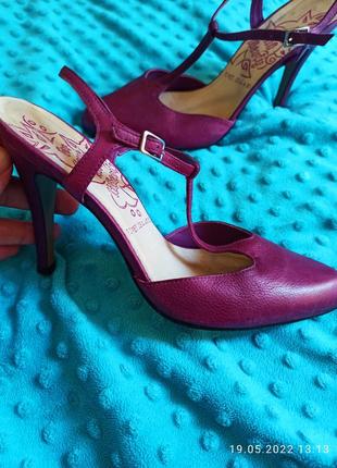 Туфлі шкіра 39 розмір