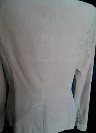 Бежевый вел актовый пиджак3 фото