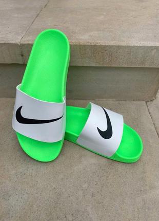 Жіночі шльопанці nike slides white green