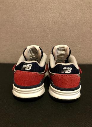 Дитячі кросівки new balance4 фото