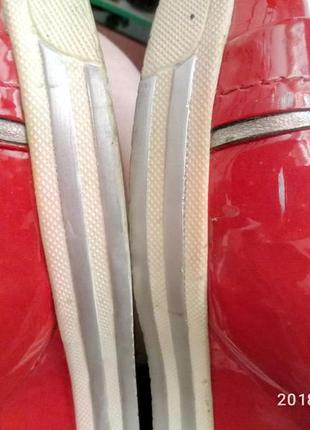 Туфли женские кожаные лаковые красные на платформе, танкетке 35 р.10 фото
