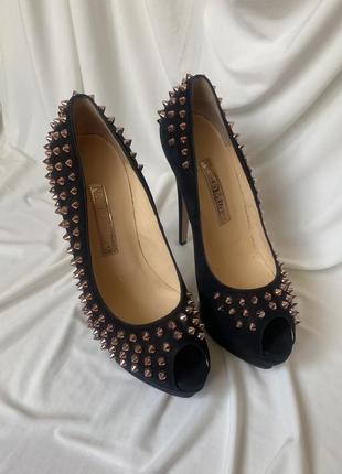 Туфлі італійського бренду nando muzi.