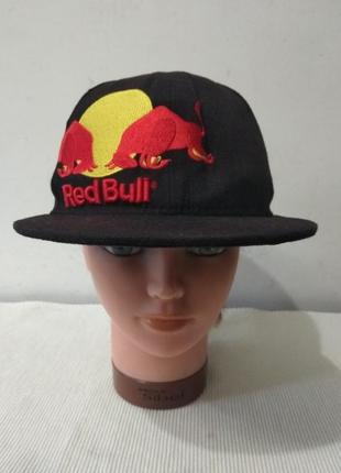 Кепка , реперка red bull