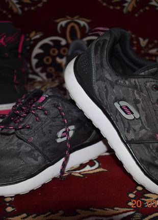 Кроссовки skechers shape ups front line