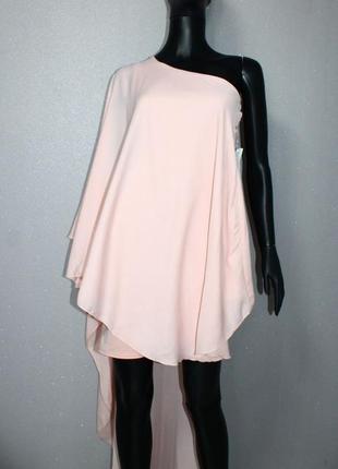 Пудрова асиметрична сукня adlib складного крою зі шлейфом кейпом мини платье на одно плечо шлейф асимметрия5 фото