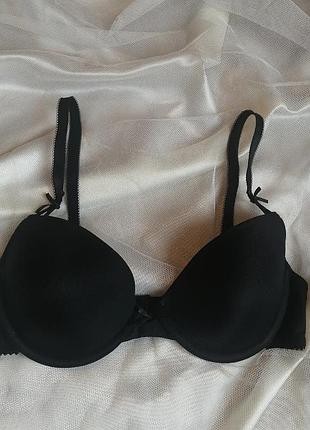 Чорний базовий бюстгальтер