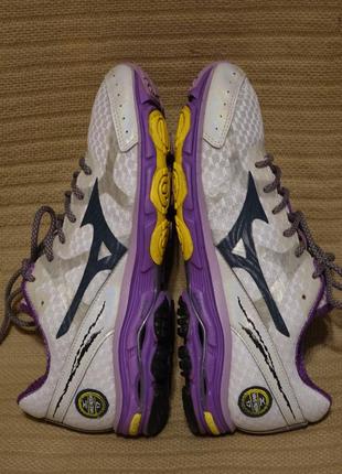 Фирменные беговые кроссовки mizuno wave rider 17 38 р.8 фото