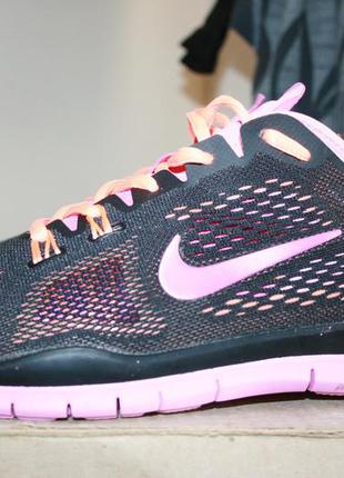 Кросівки атлетичні/бігові nike free tr fit 4