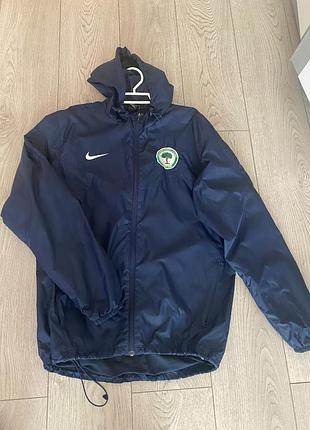 Вітровка чоловіча