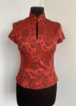 Блуза в китайском стиле красная в розы