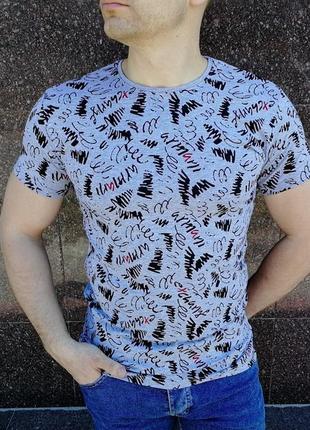 Мужская летняя приталенная к телу футболка с принтом