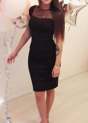 Черное бандажное платье