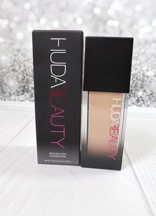 Тональна основа huda beauty #fauxfilter foundation - vanilla 120b1 фото