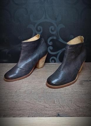 Черевички j shoes 37.5 p india ykk3 фото