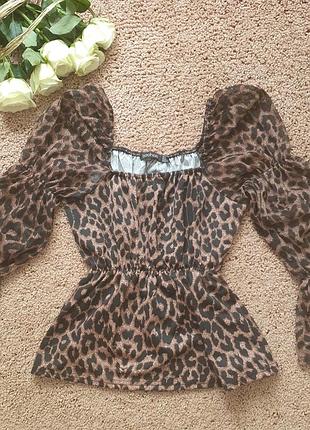 Кофта з обємними рукавами