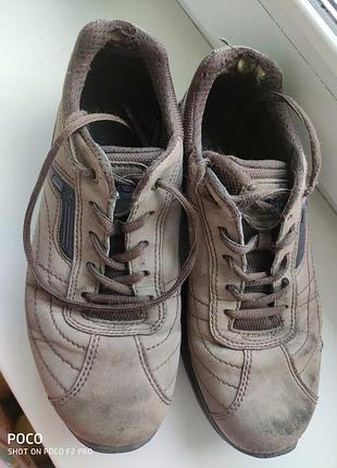 Кроссовки 3