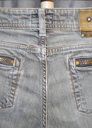 Оригинальные прямого кроя стрейч джинсы trussardi ( италия )6 фото