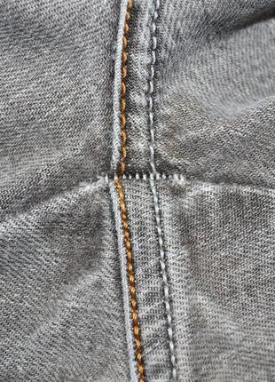 Оригинальные прямого кроя стрейч джинсы trussardi ( италия )10 фото