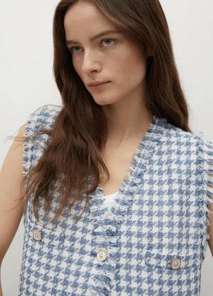 Стильная твидовая жилетка mango