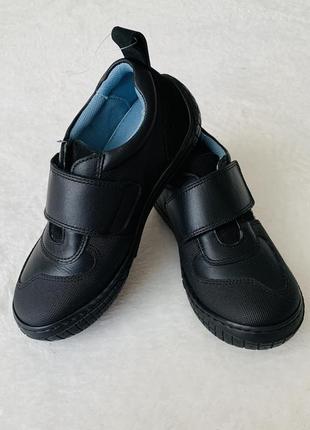 Макасіни туфлі