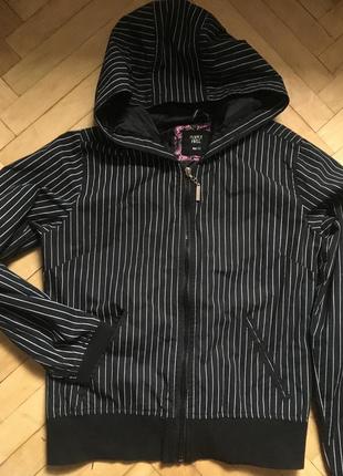 Куртка, вітровка