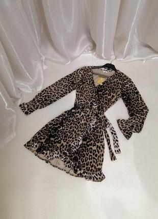 ⛔ плаття леопард велюр плаття на запах утягується пояском по фігурі, немає. довжина плаття4 фото