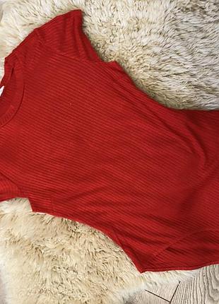 Футболка боді червоного кольору h&m8 фото