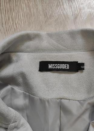 Голубая замшевая короткая куртка косуха с поясом заклепками карманами missguided10 фото