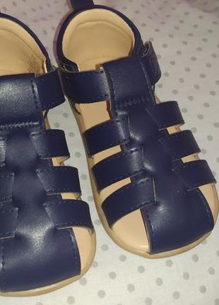 Босоножки,сандали