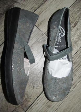 Кожаные туфли балетки naturläufer р. 39- 25см2 фото