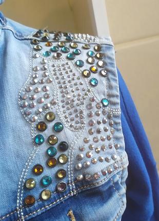 Джинсовая жилетка / безрукавка ldm jeans с камнями2 фото