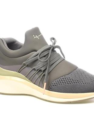 Кроссовки tamaris 1.23708-31-546, код: 04572, последний размер: 38