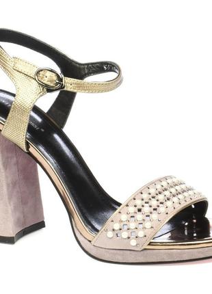 Жіночі моделі vitto rosssi код: 0382, останній розмір: 39