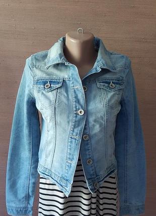 💙💚💛 суперський джинсовий піджак f&f маленького розміру