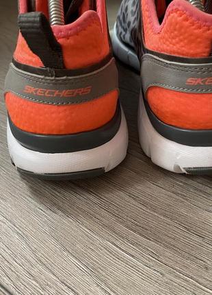 Кросівки skechers оригінал 40(26)6 фото